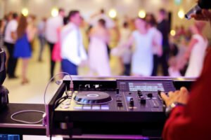 wedding dj